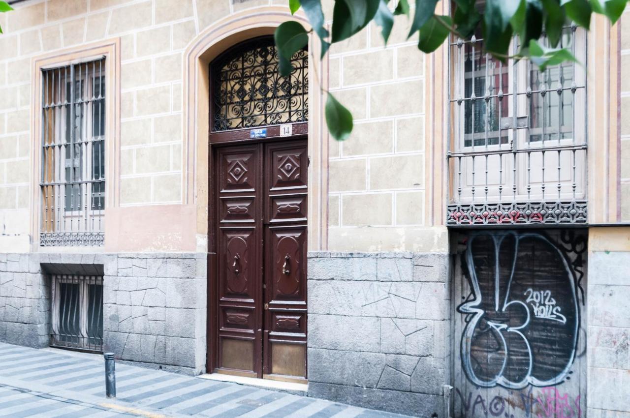 Hellenhost - Gran Via Daire Madrid Dış mekan fotoğraf