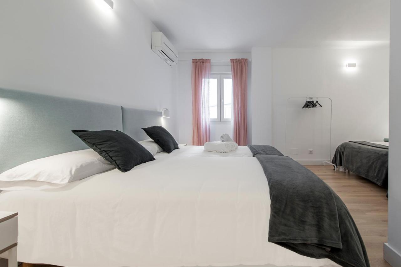Hellenhost - Gran Via Daire Madrid Dış mekan fotoğraf